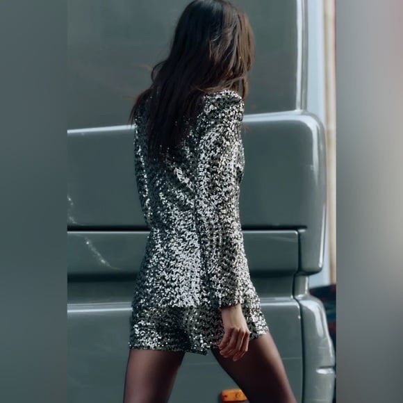 NWT Zara Silver Sequin Blazer - Size L - Picture 14 of 14